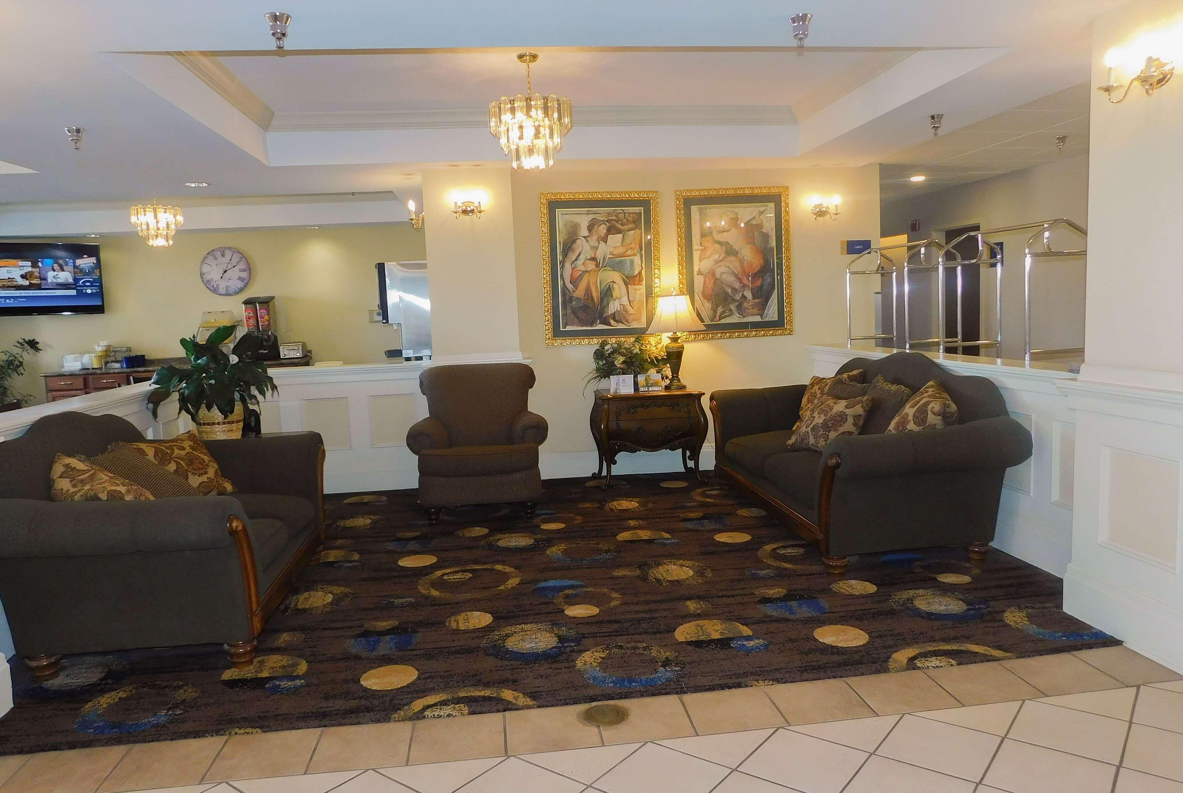 Days Inn & Suites By Wyndham Pocahontas Buitenkant foto
