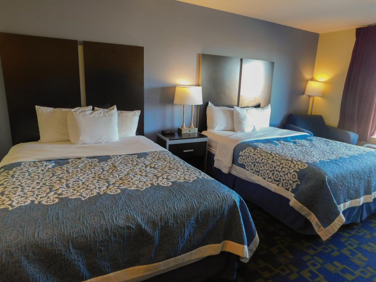 Days Inn & Suites By Wyndham Pocahontas Buitenkant foto