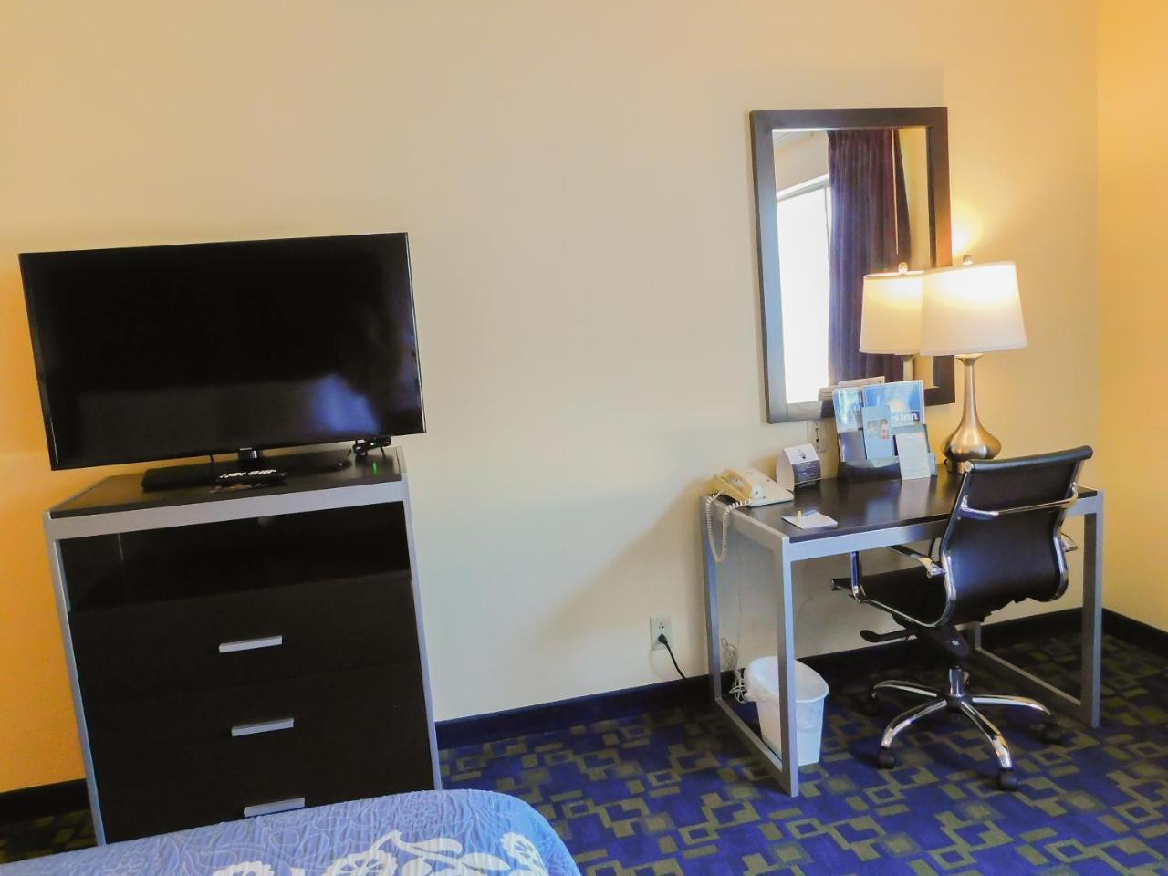Days Inn & Suites By Wyndham Pocahontas Buitenkant foto