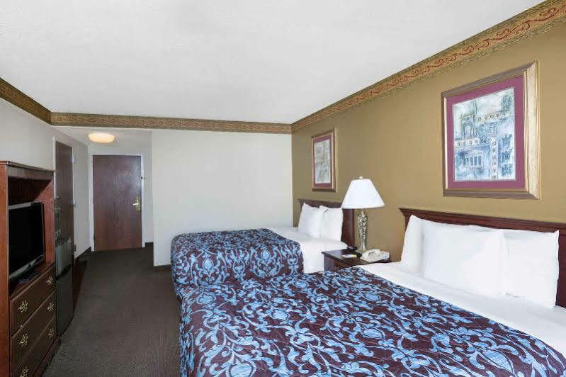 Days Inn & Suites By Wyndham Pocahontas Buitenkant foto